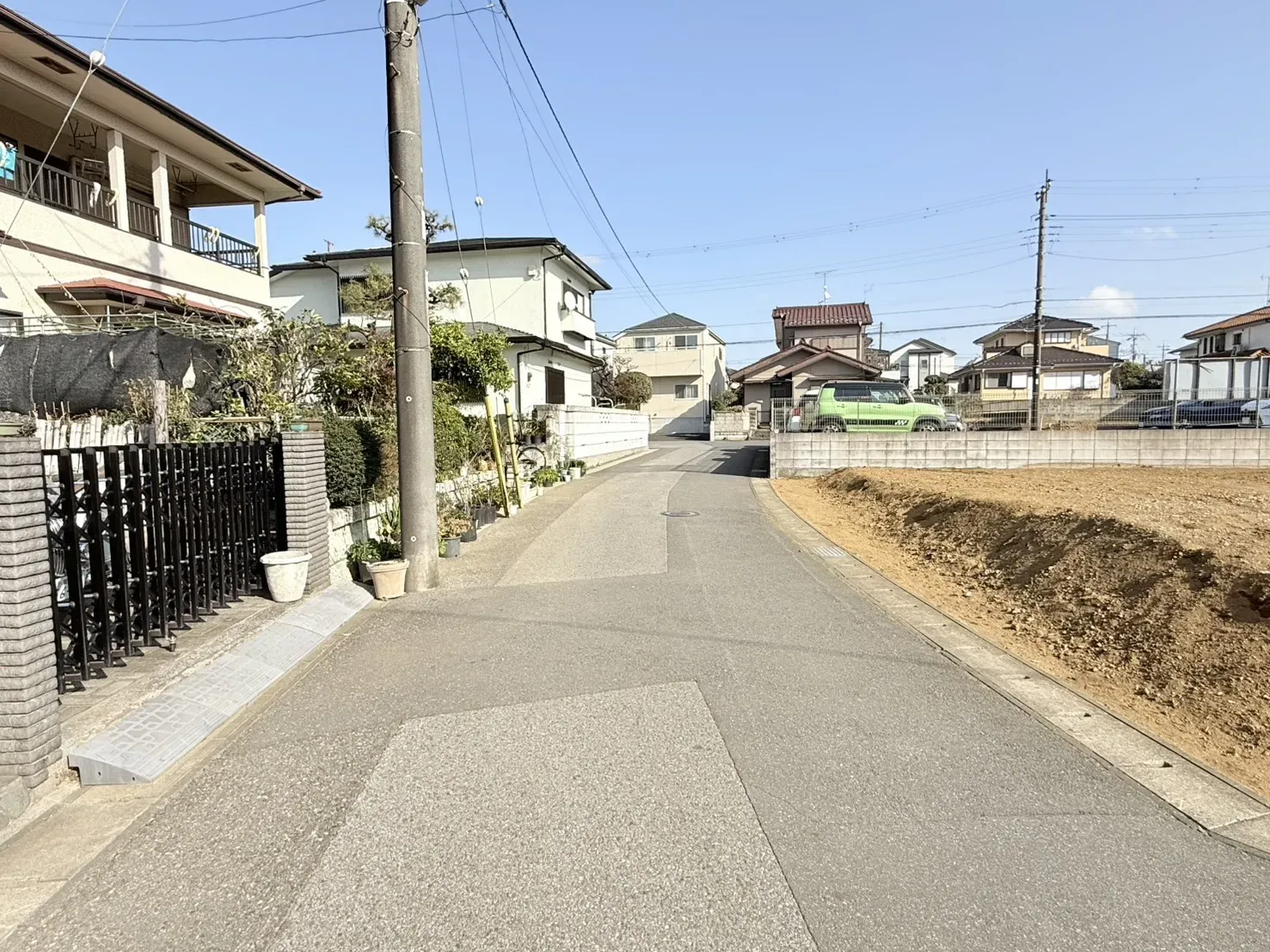 【2026.2.23　販売現地・前面道路】