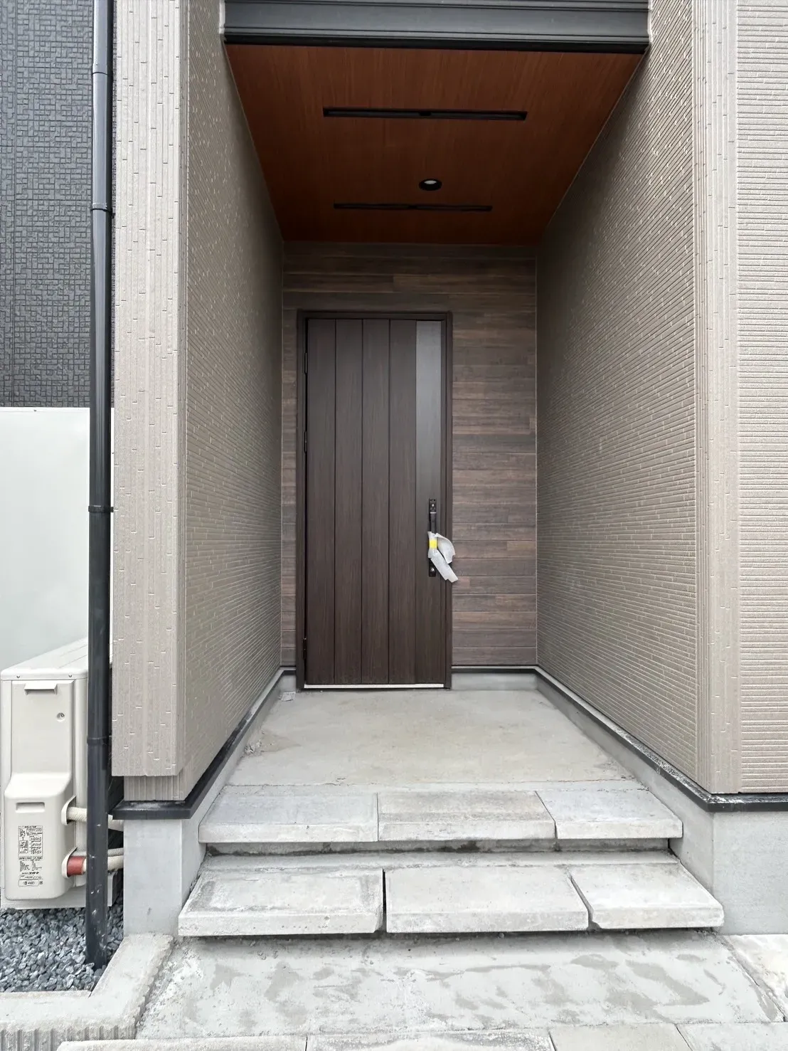 【玄関】