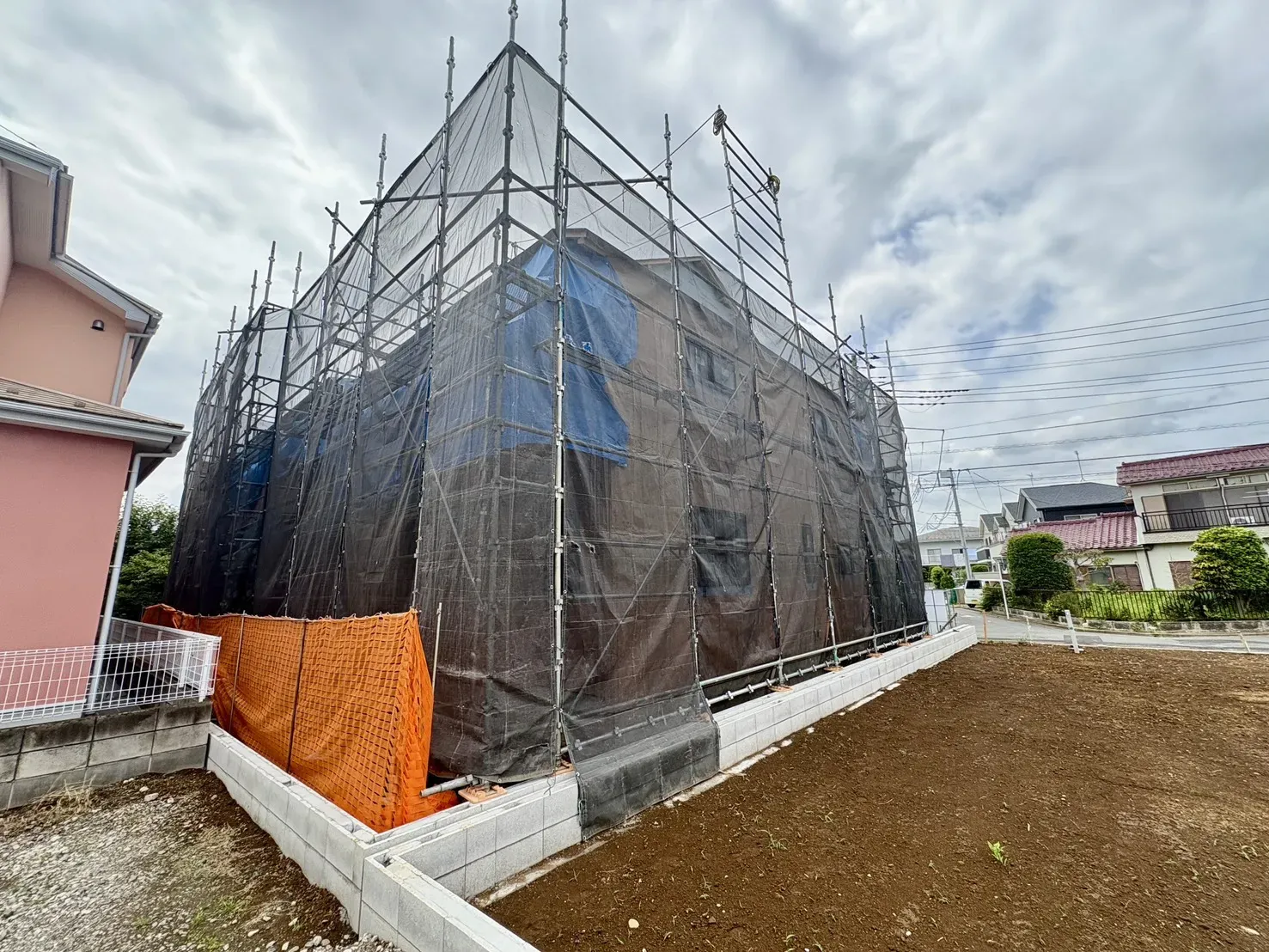 【外観写真】2駅利用可能な好立地◎行先に合わせせて使い分けられるため、毎日の通勤・通学がスムーズに整います♪駅徒歩圏内で遅い帰宅や雨の日も安心。