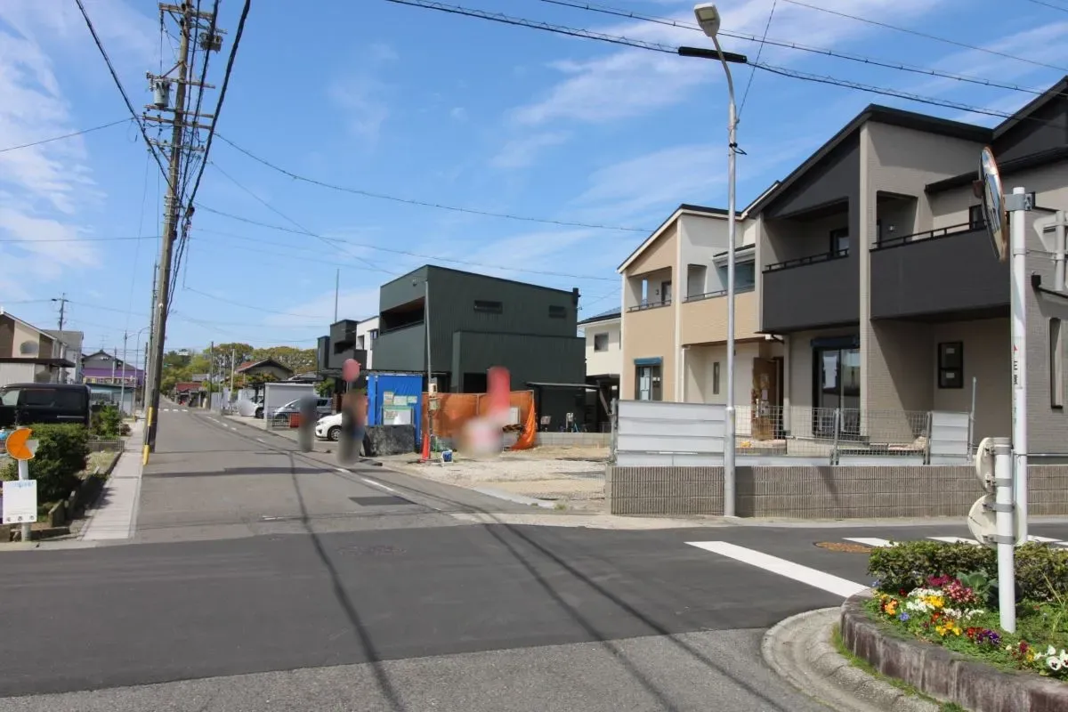4月12日撮影　南側道路(東→西)