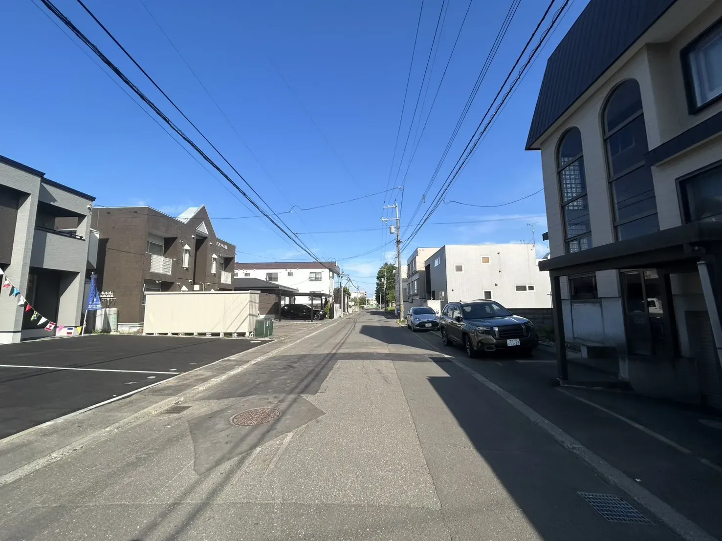 前面道路(8.0m)