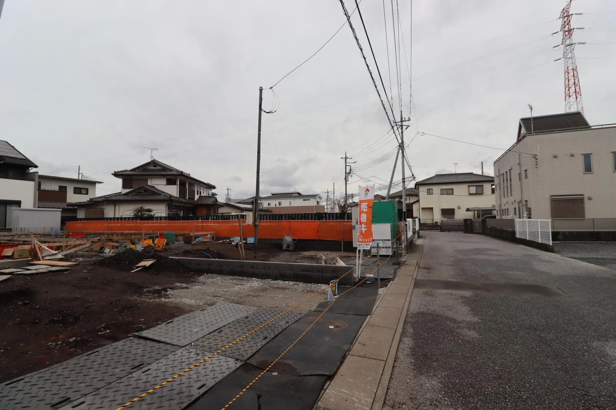 前面道路含む現地(造成後)