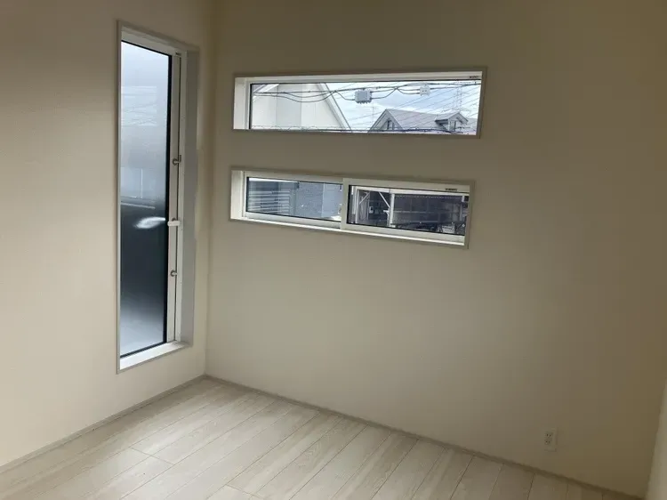 2部屋から出入り可能なバルコニーで、使い勝手の良い設計です!