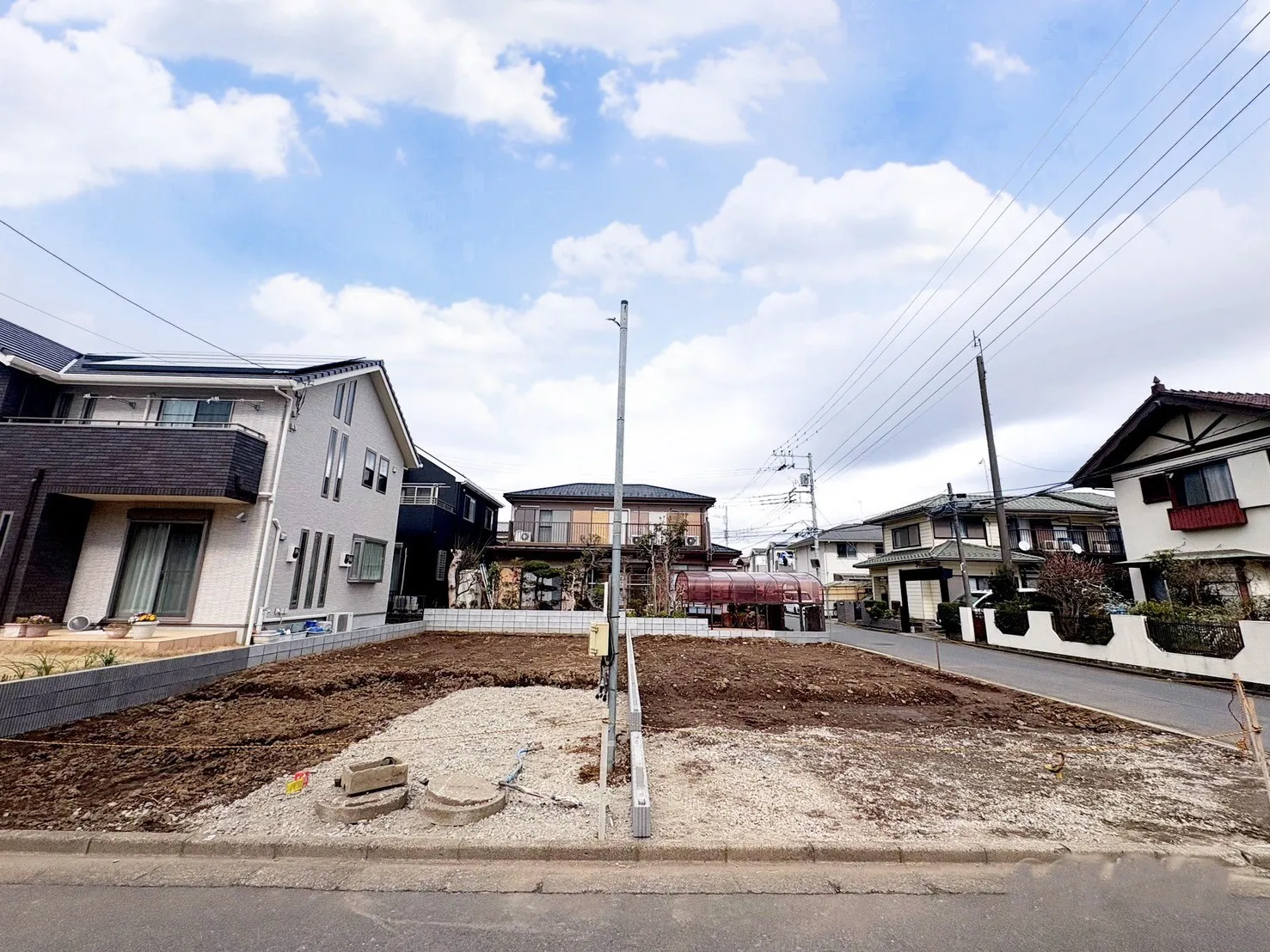 南道路隣接、カースペース2台!