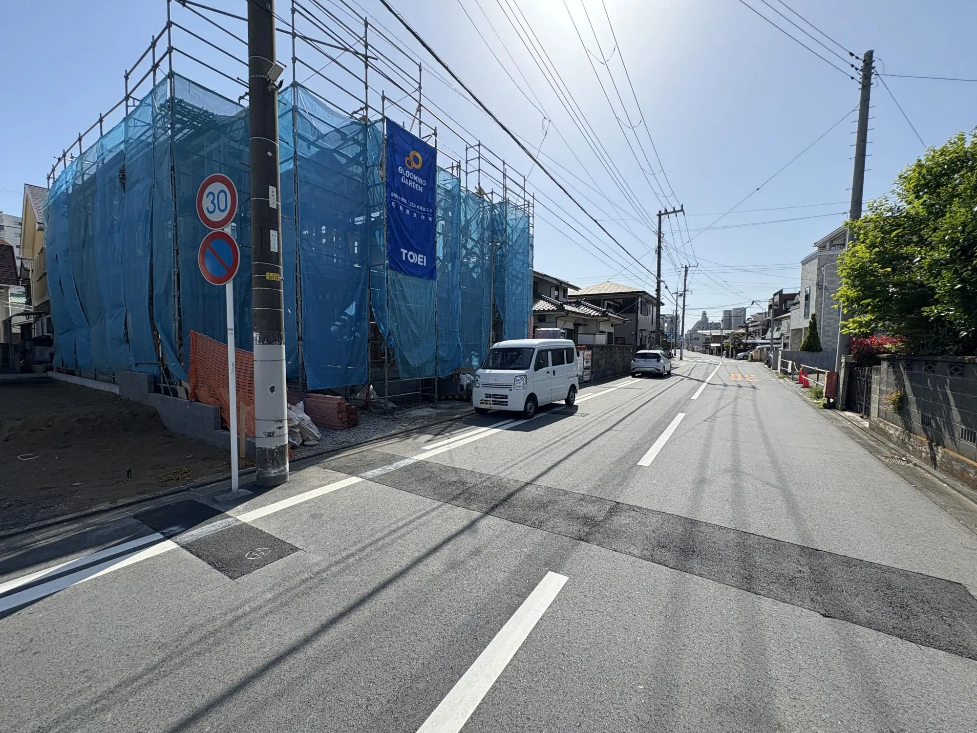 販売現地