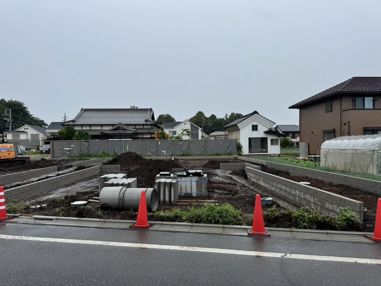 販売現地