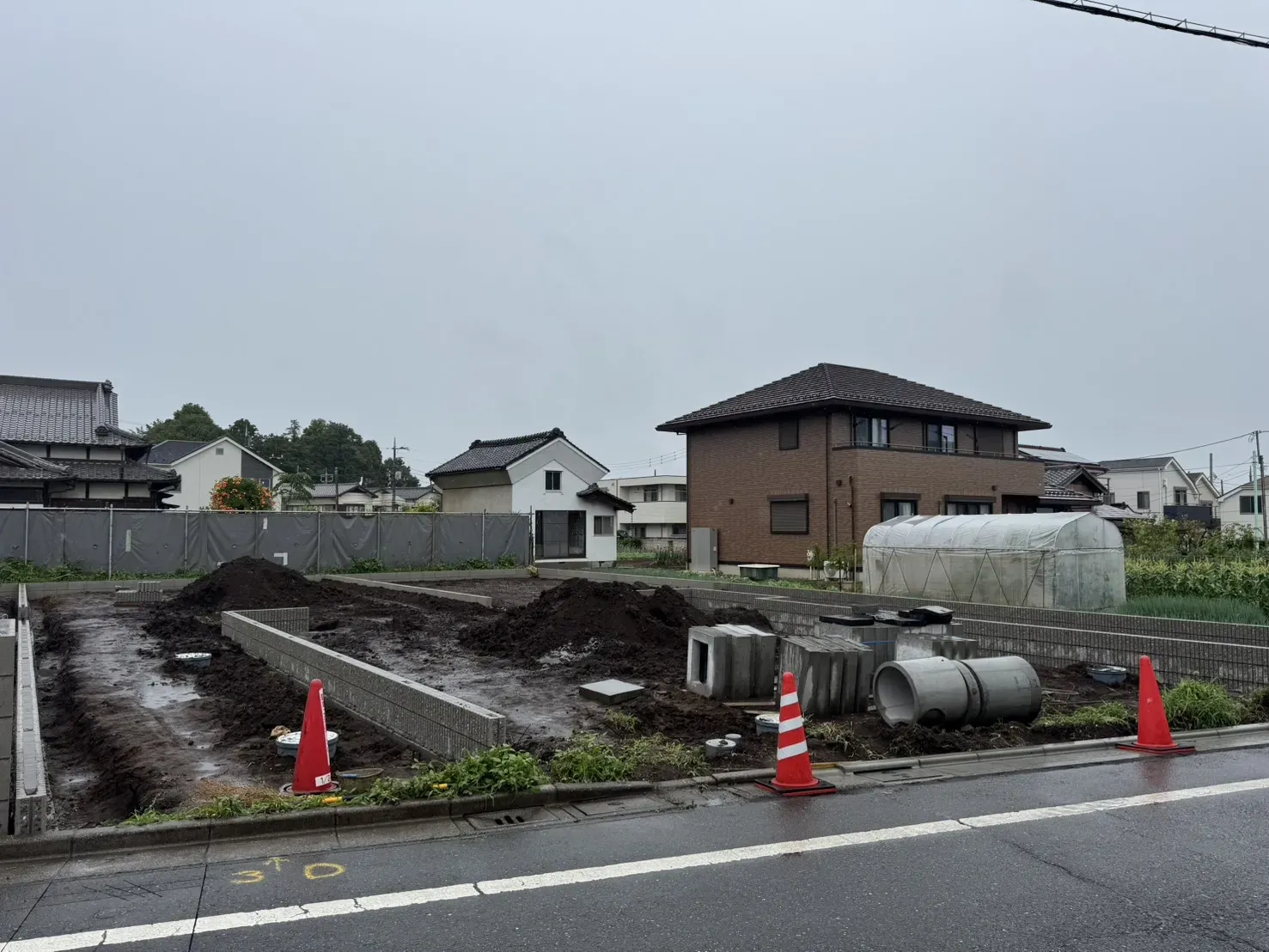 販売現地