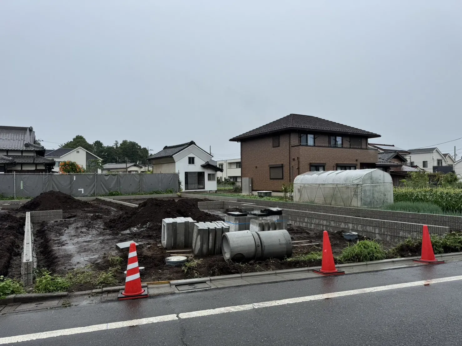 販売現地