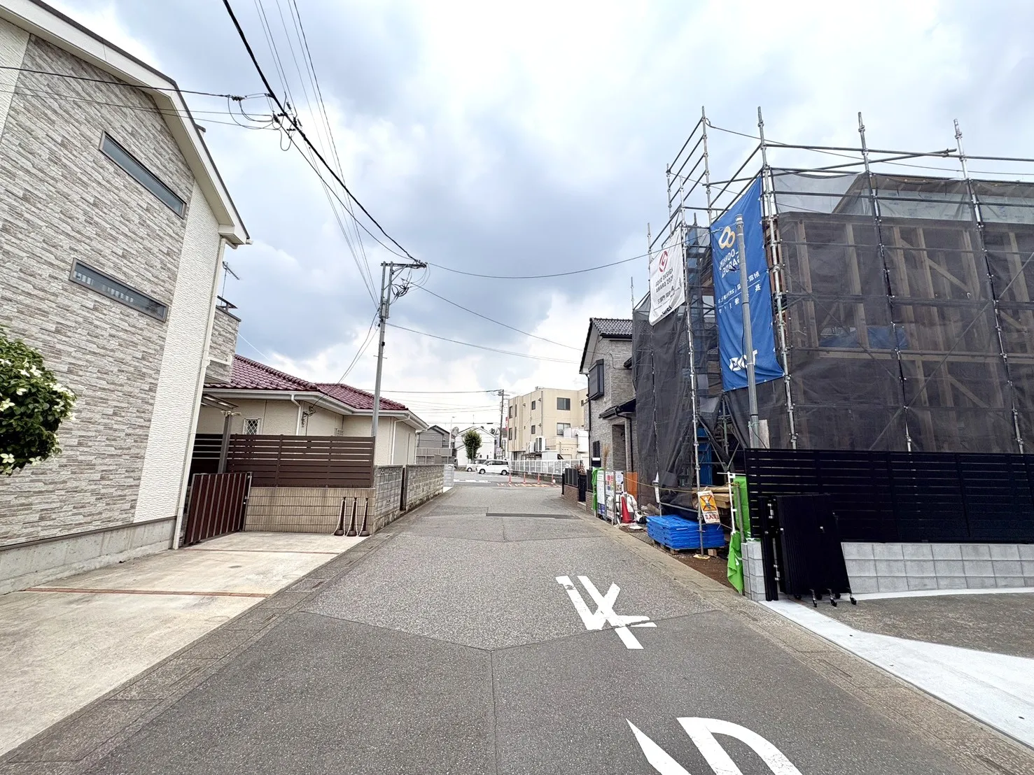 【外観写真】LDKは約17帖超の広さに折上天井を採用。開放感のあるリビング空間が広がります。
