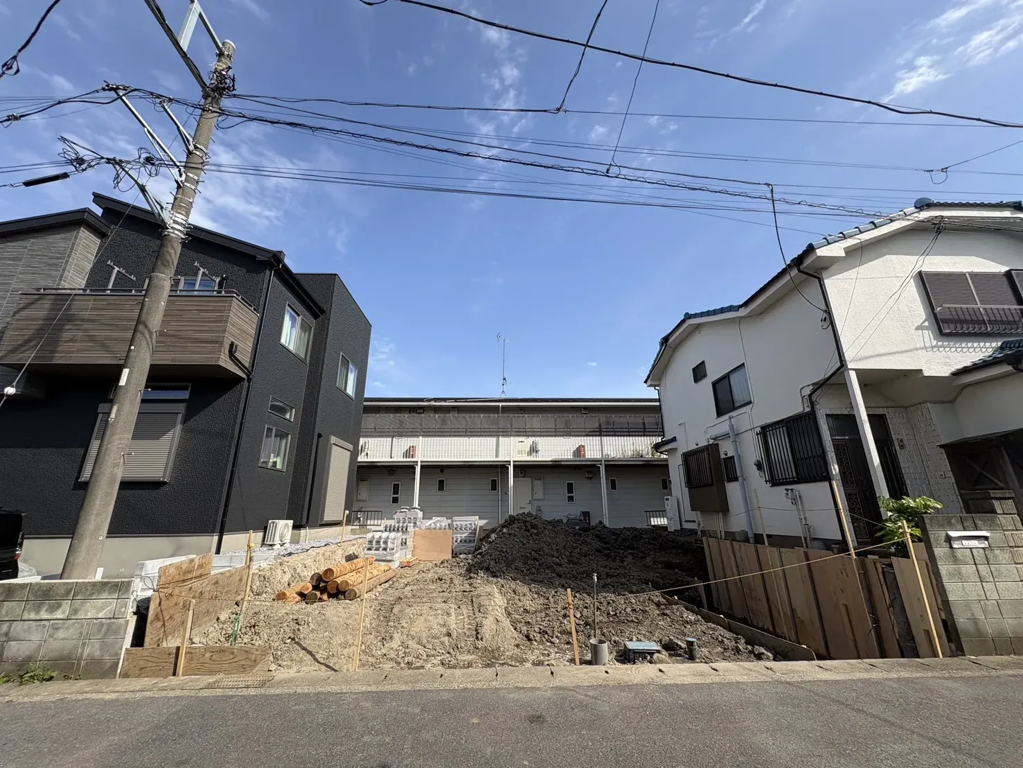 【外観写真】様々な税制優遇が受けられる、長期優良住宅です!永く住み続けられるこだわりの構造と、折上天井やアクセントクロスなどを施した、デザイン性にも配慮しています♪