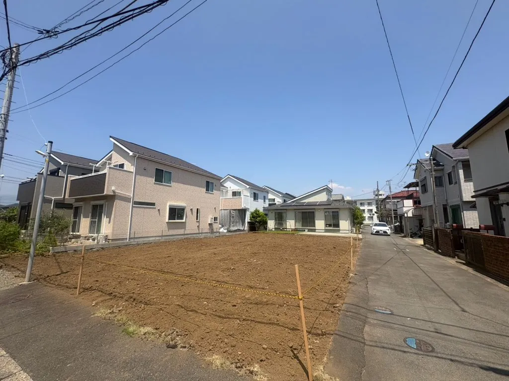 広々したリビング・ダイニングで開放感を満喫できる4LDK邸宅。
