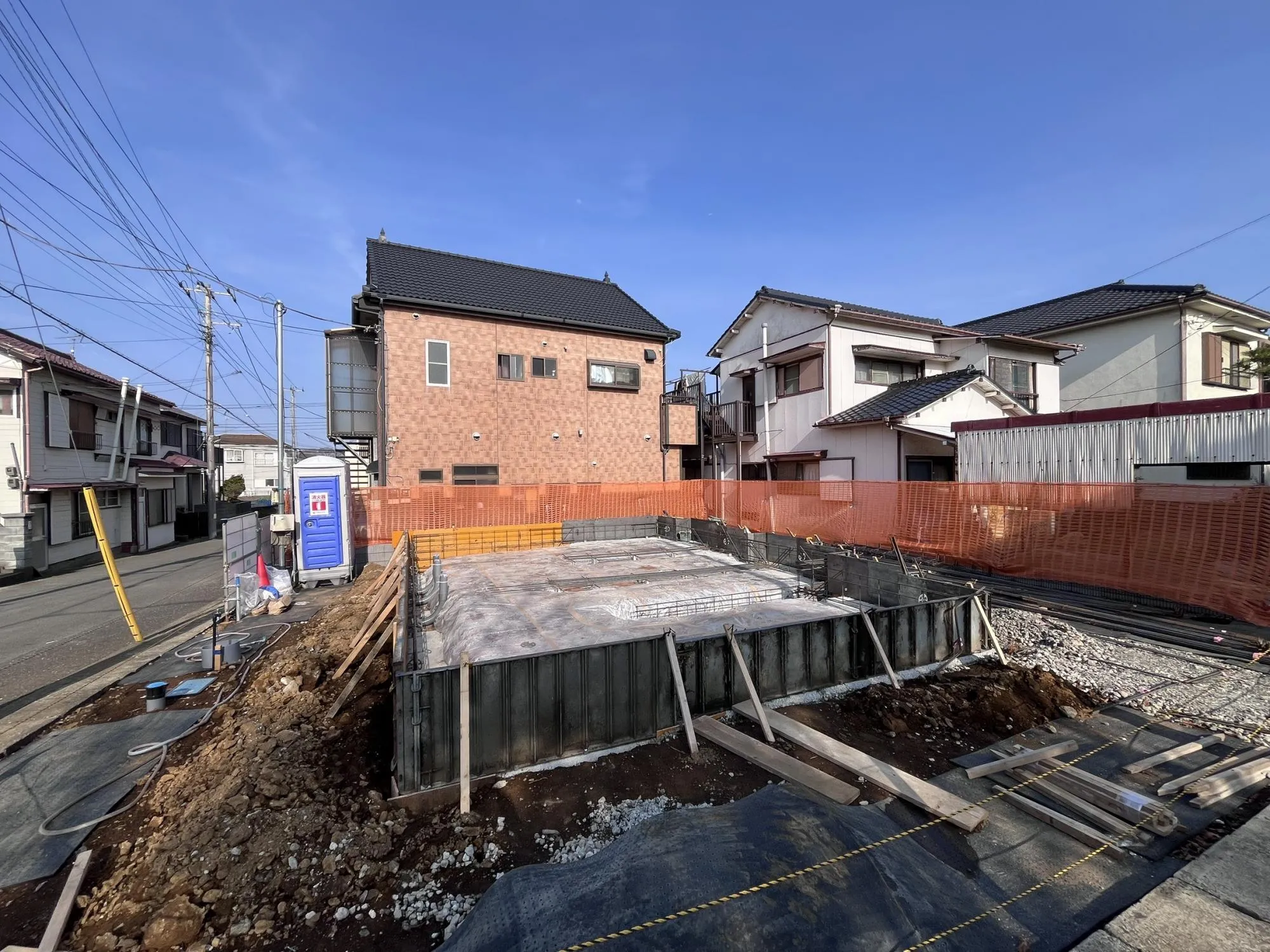 2方向から光と風が抜ける角地物件。