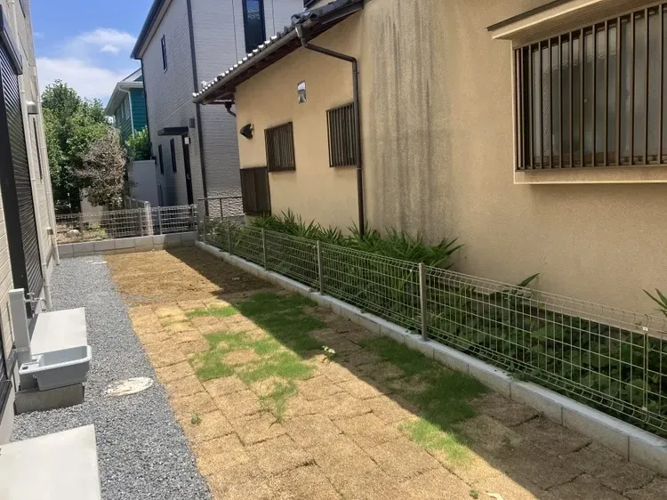 ちょっとした庭があり、外でのひとときも楽しめる住まいです!
