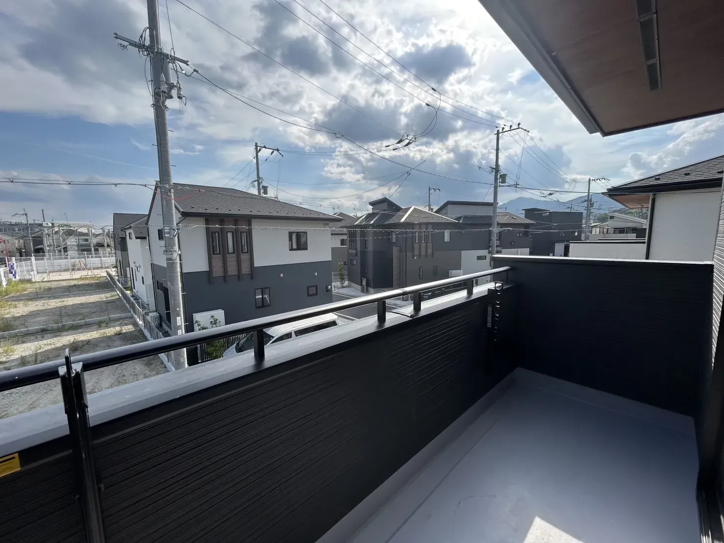 【⑤号棟バルコニー】