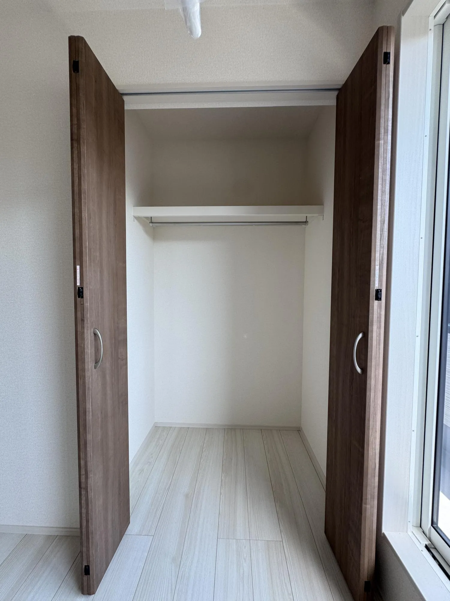 【⑫号棟クローゼット】
