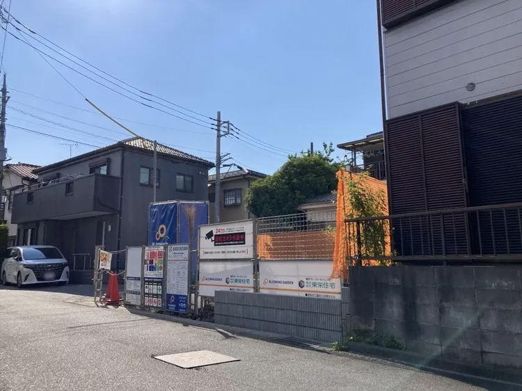 前面道路は見通しが良く、お車の出入りもスムーズに行えます!