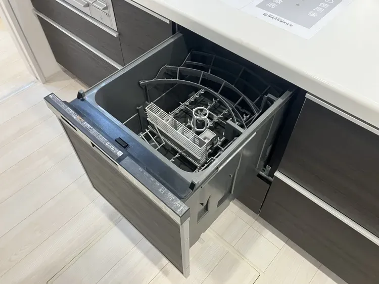 便利な食洗器を完備しており、忙しい日々のサポートに最適です☆