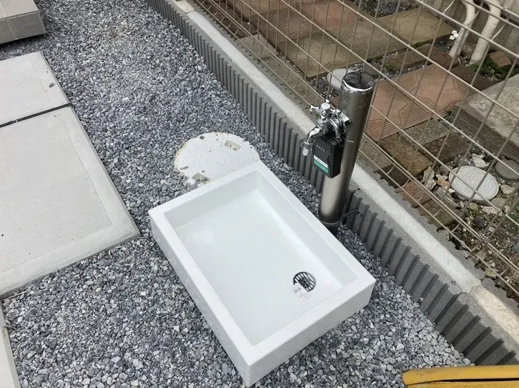 外水栓完備で、日々のちょっとした作業にも便利です!