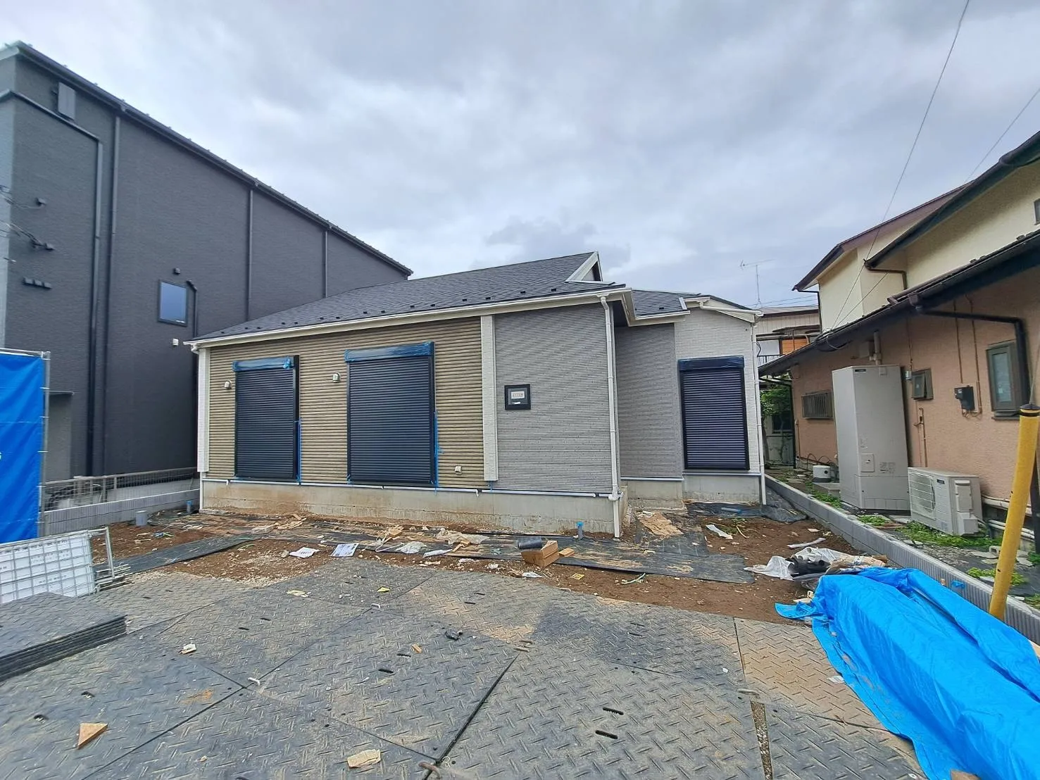 現在建築中の新築住宅です!これから素敵な住まいが完成するのが楽しみですね☆