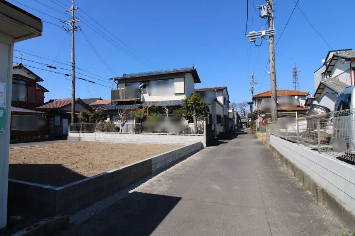 3月12日撮影　東側道路(南→北)
