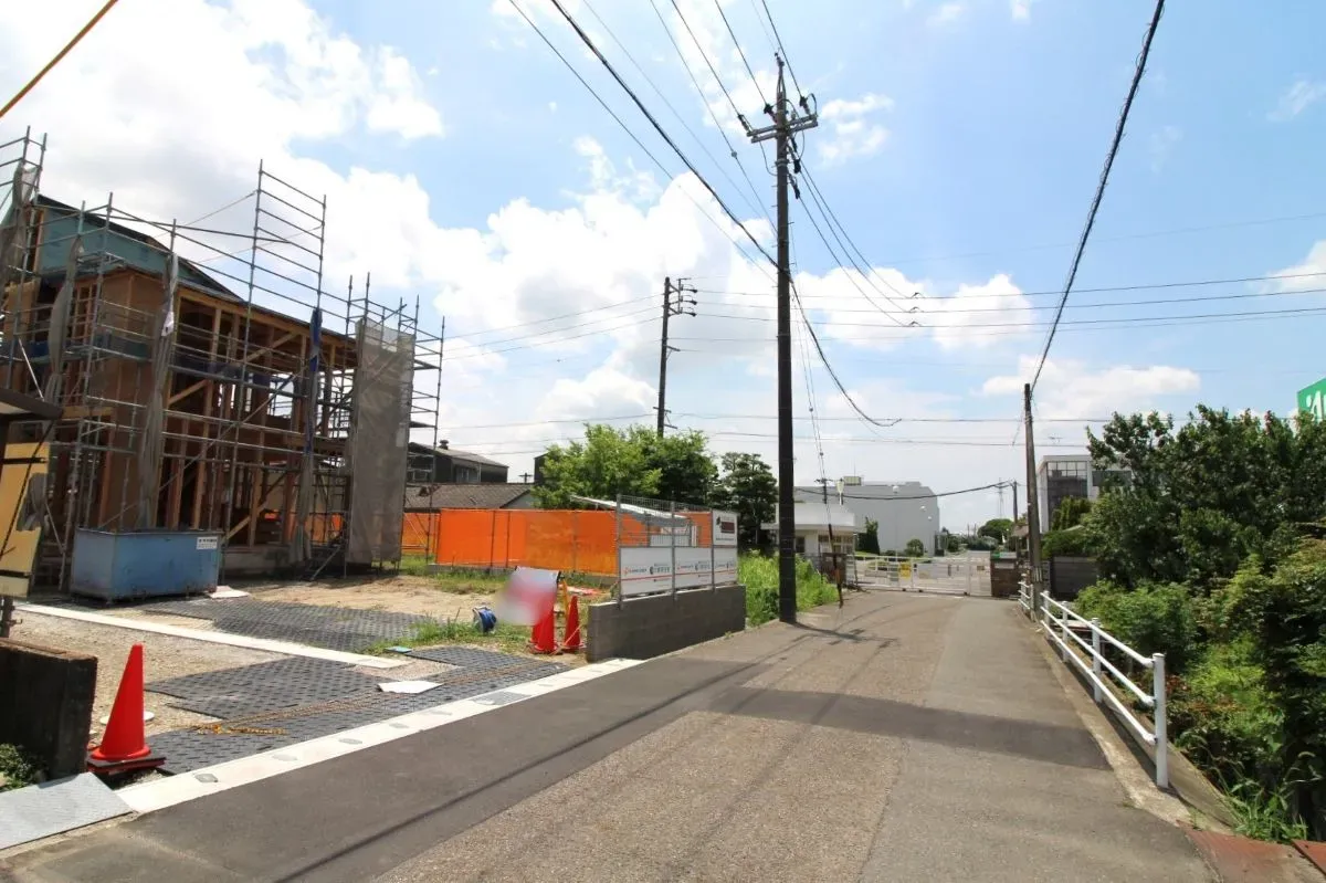 6月29日撮影　西側道路(北→南)