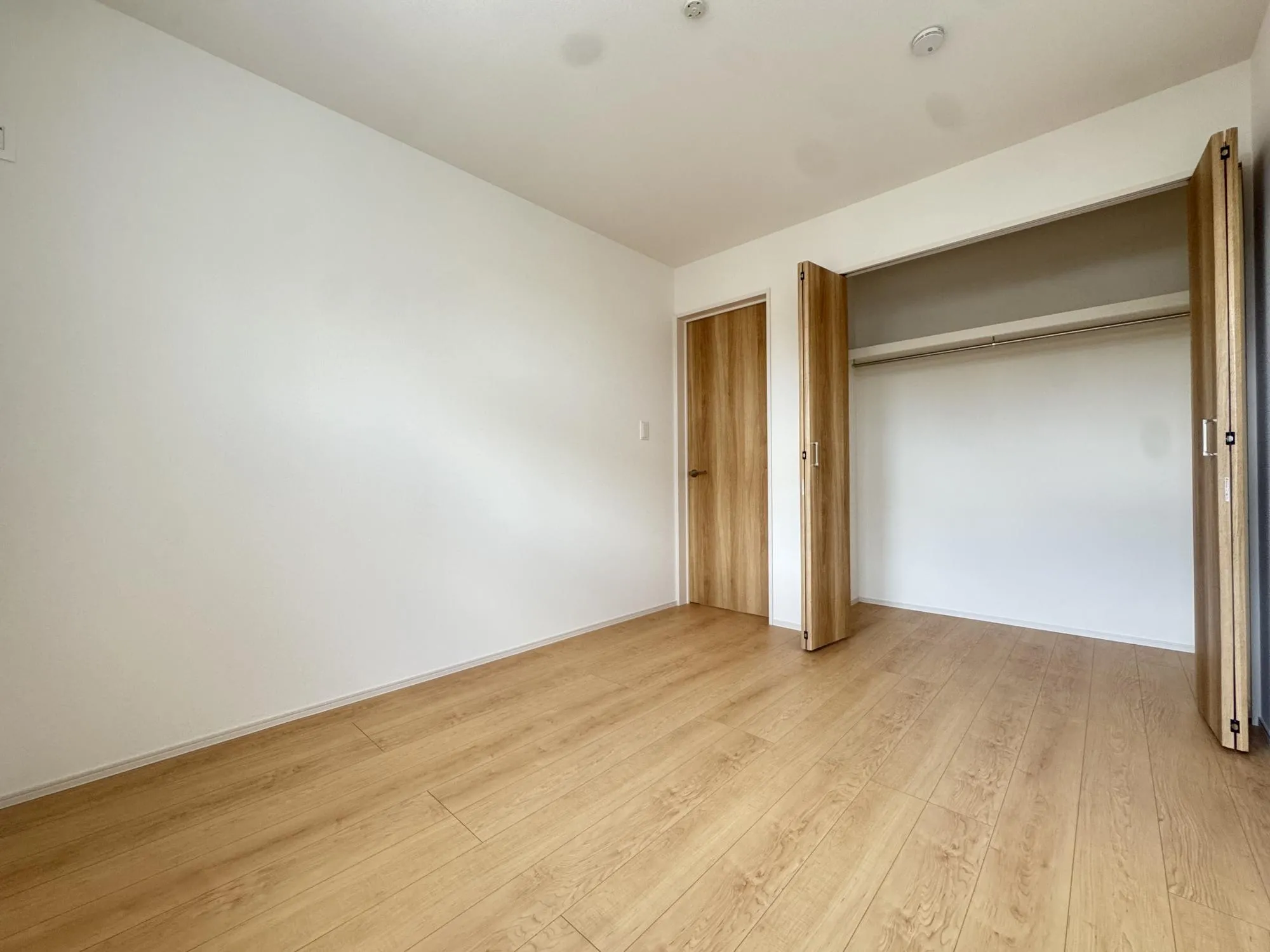 ②号棟　洋室(5.25帖)