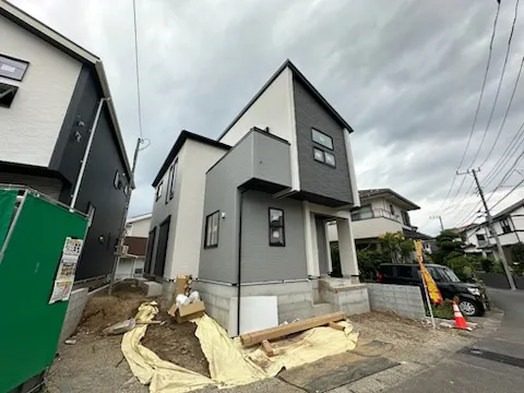 【1号棟外観】