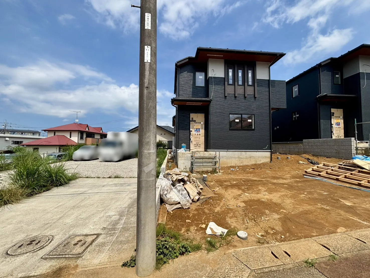 1号棟 前面道路含む現地写真(7/19撮影)
