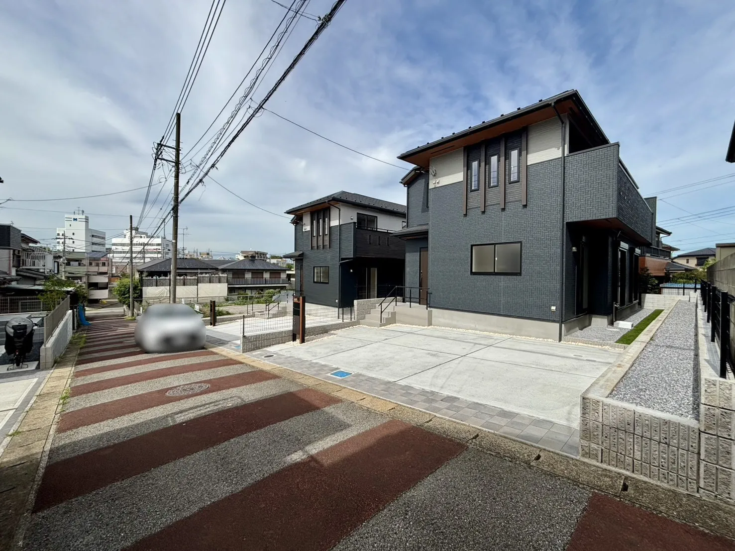 2号棟　前面道路含む現地写真