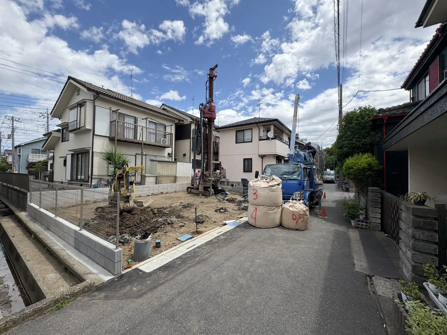 【外観写真】LDKは約16帖の広さに折上天井を採用。開放感のある空間でゆったりとお過ごしいただけます。