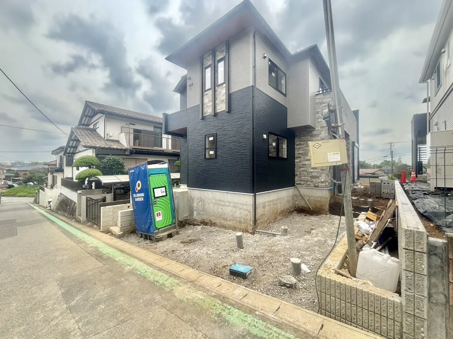 前面道路含む現地写真
