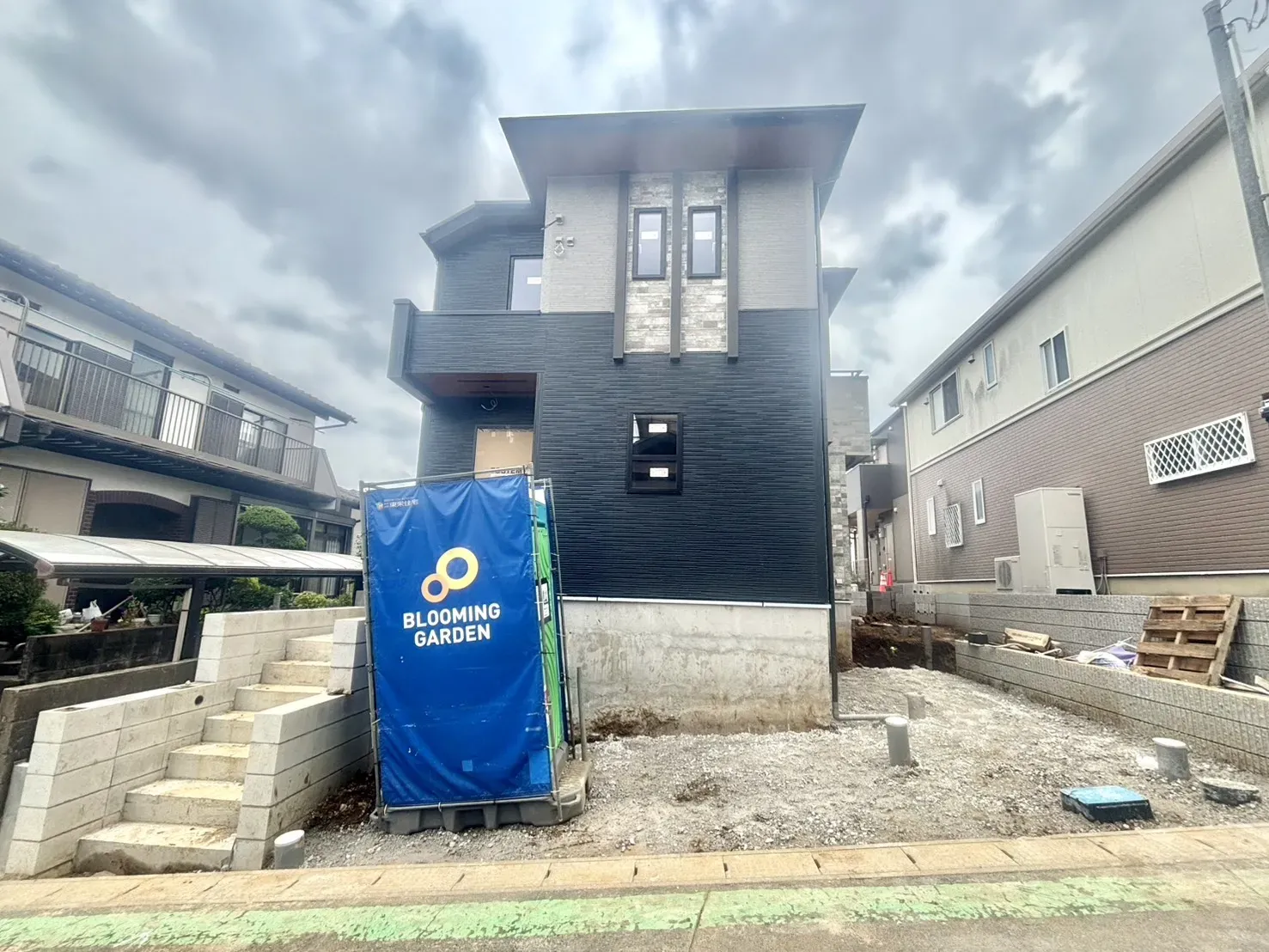 前面道路含む現地写真