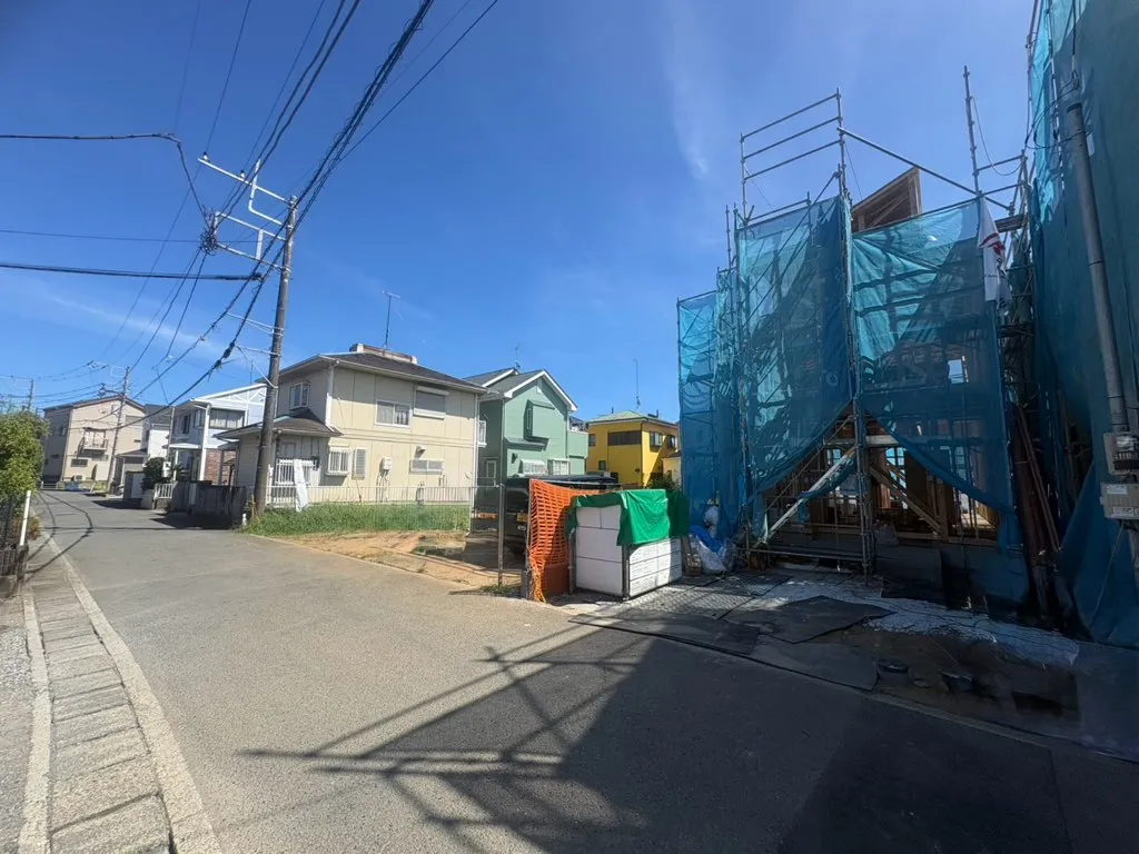 交通の要:小田原駅まで、1駅 4分の好アクセス♪
最寄り駅はJR湘南新宿ライン、JR東海道本線「鴨宮」駅となります。(徒歩18分)