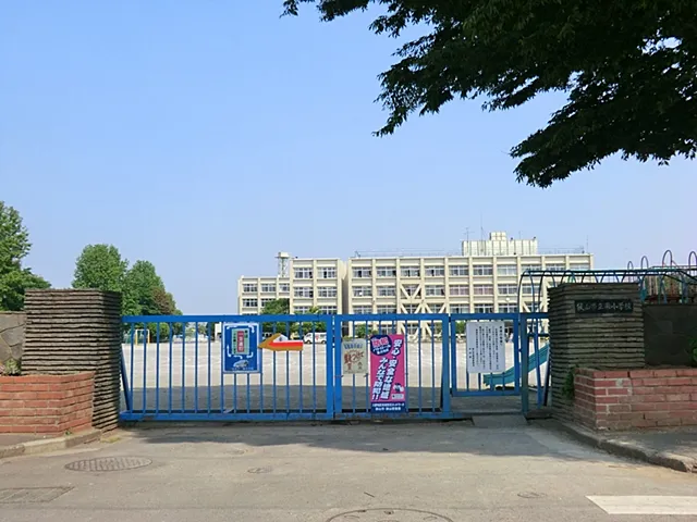 南小学校