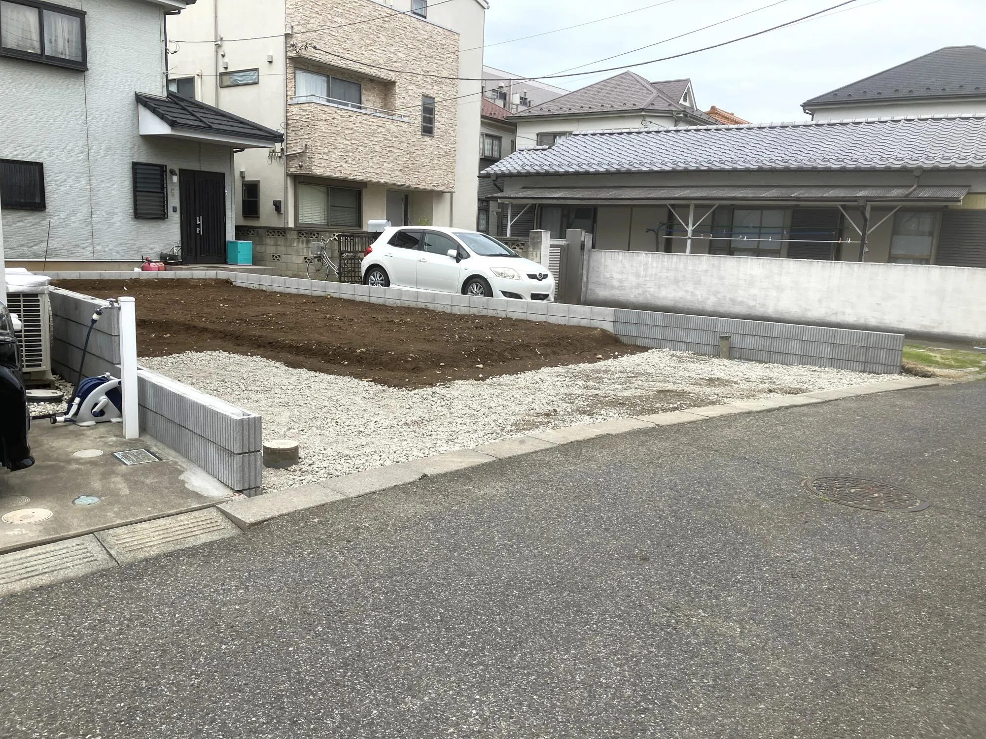 【外観写真】LDKは約16帖超の広さに折上天井を採用。開放感のあるリビング空間が広がります。