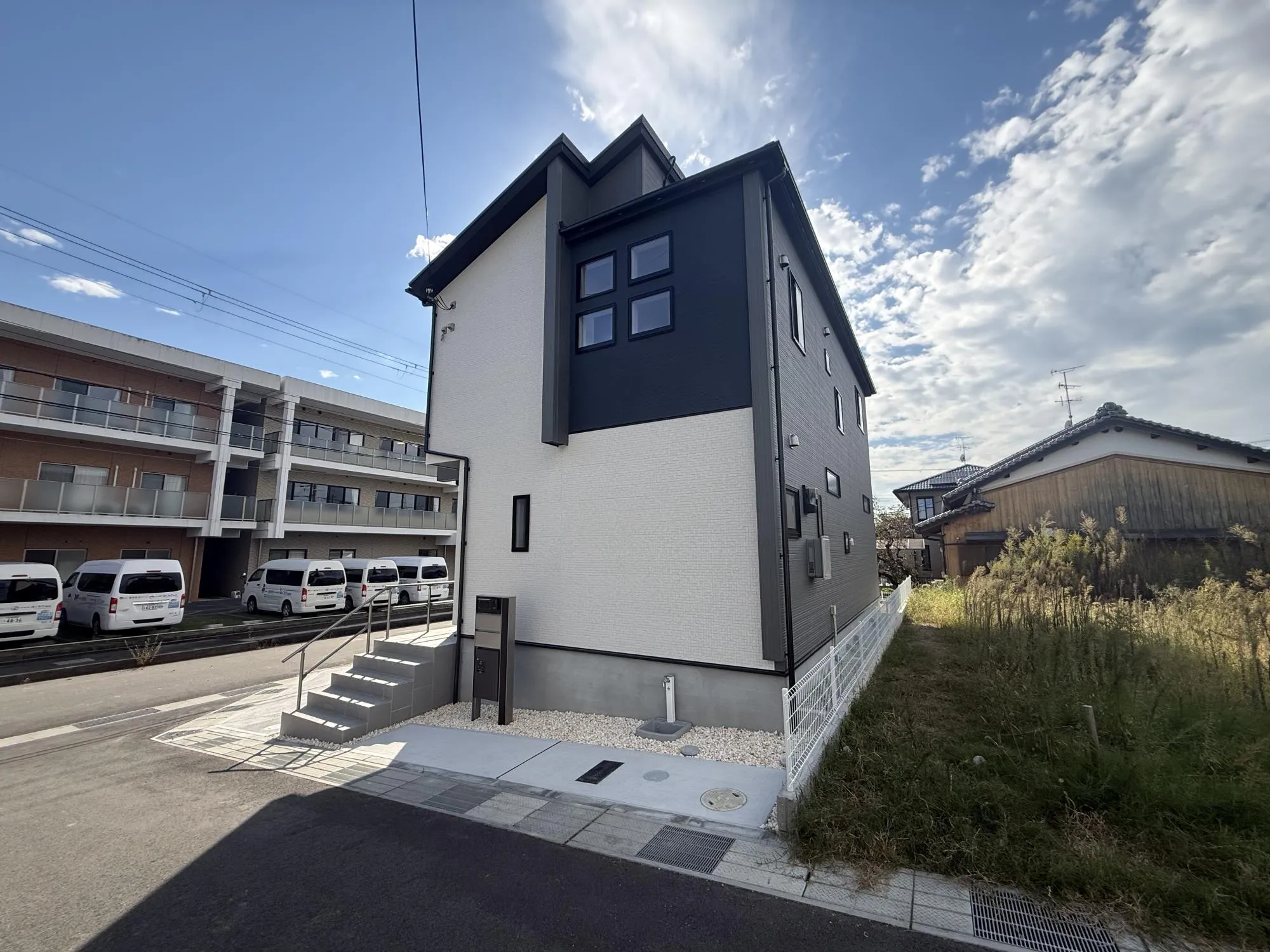 外観写真①号棟