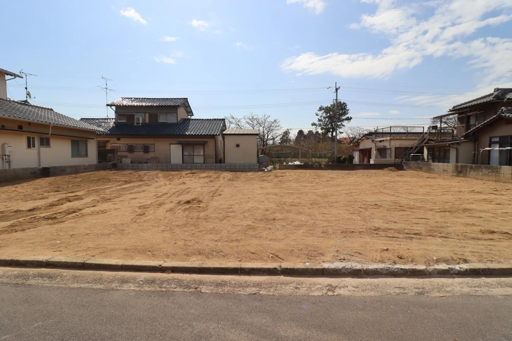 【現地写真】☀太陽光パネル搭載物件☀
