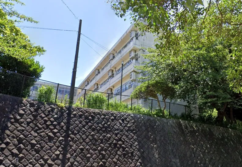 鎌倉市立岩瀬中学校