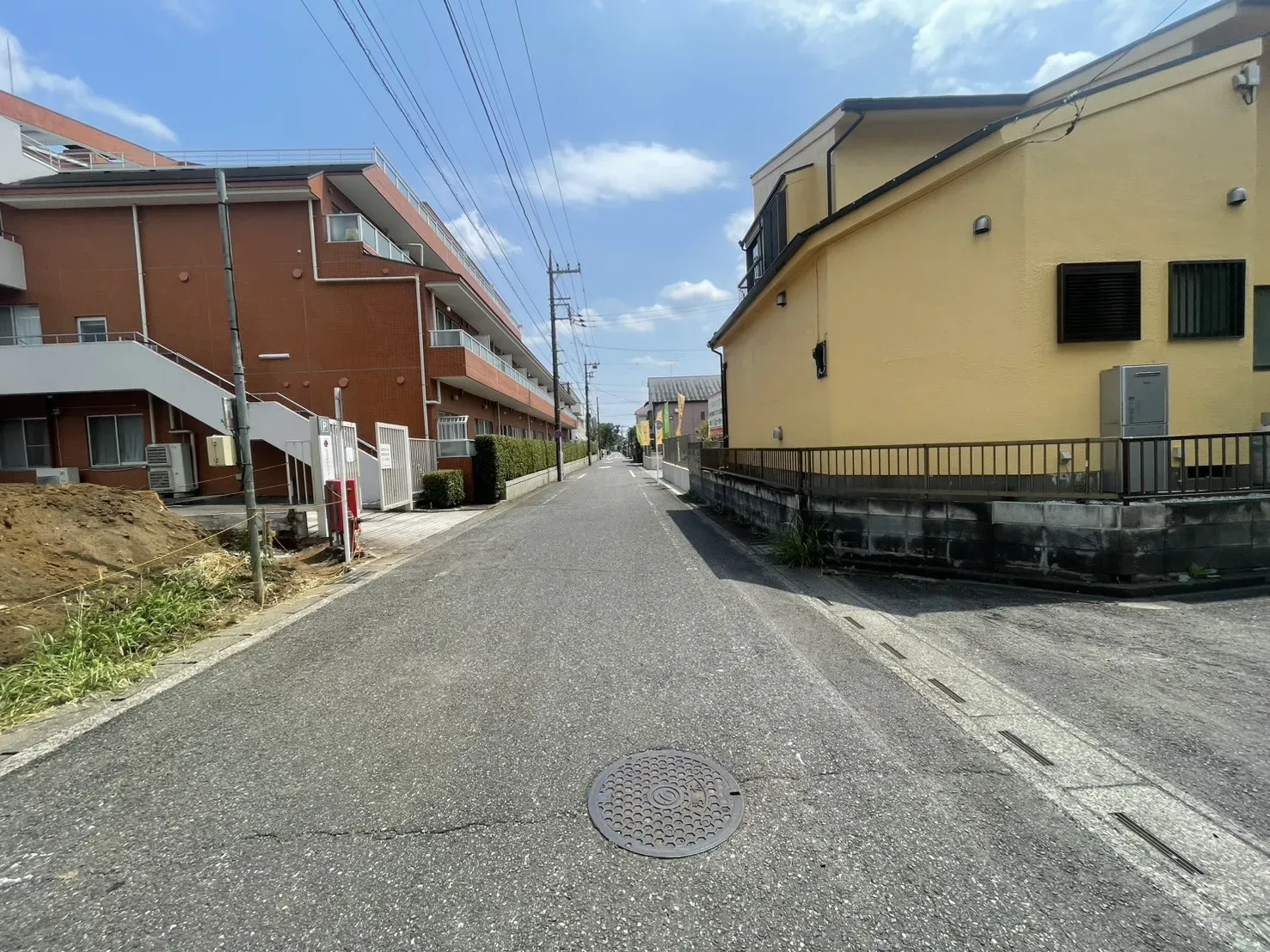 前面道路(2026年8月撮影)