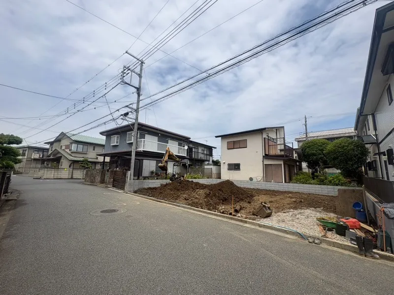 暮らしをすっきりと整えられる豊富な収納スペースも魅力。玄関に土間収納もあります。