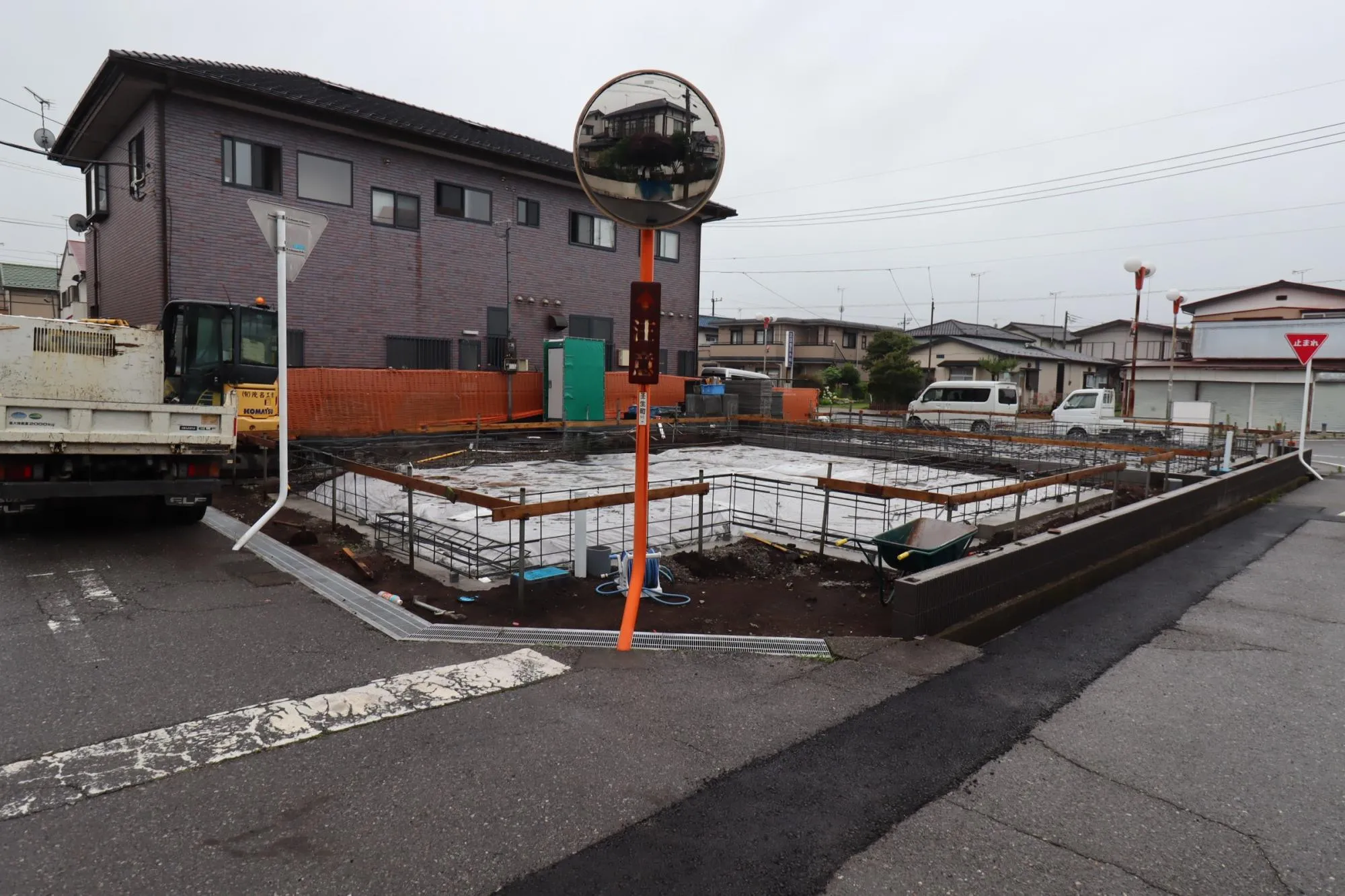 現地写真(基礎工事中)
