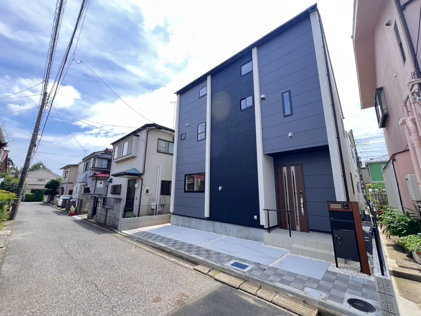 【1号棟　外観】