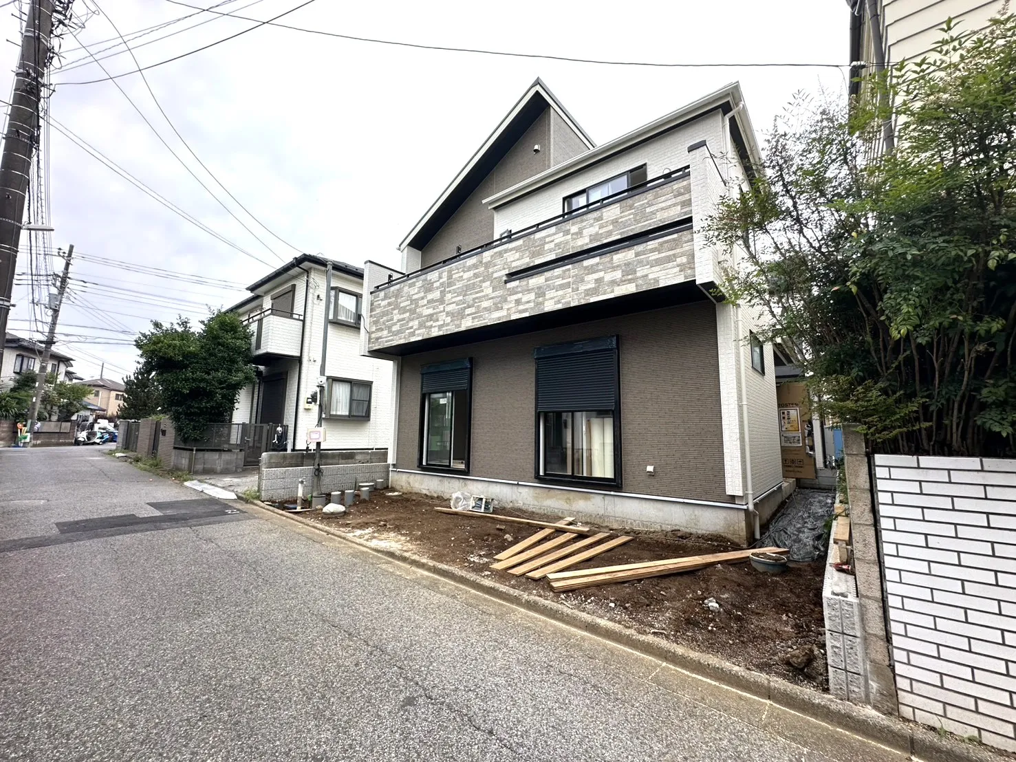 【②号棟外観】