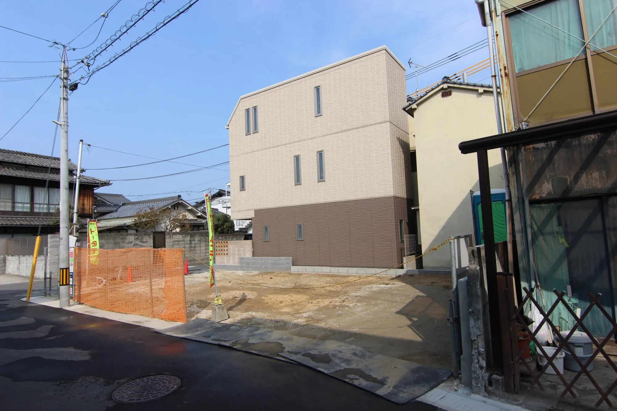 前面道路から見た宅地