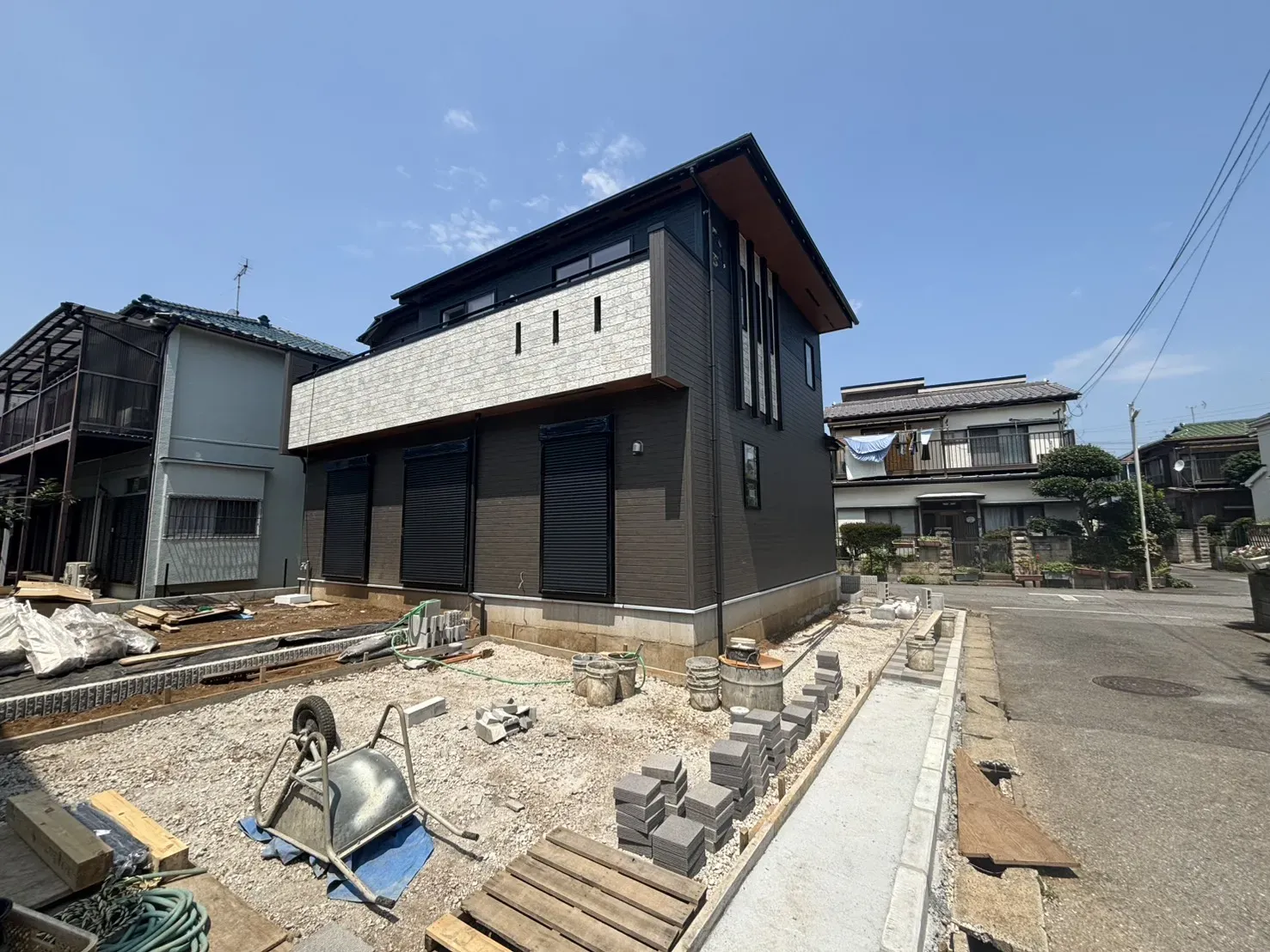 前面道路含む現地写真(8/2撮影)
