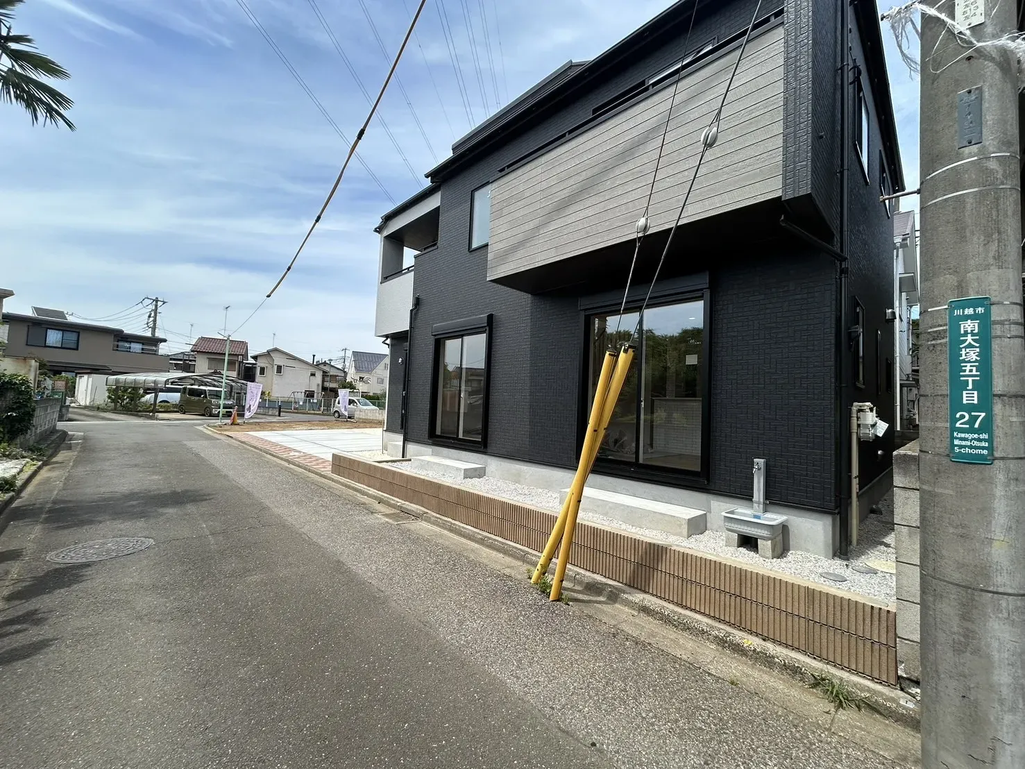 外観 南側道路 公道約4.0m