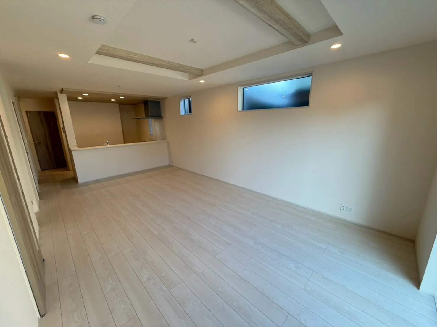 【2号棟LDK21.37帖】