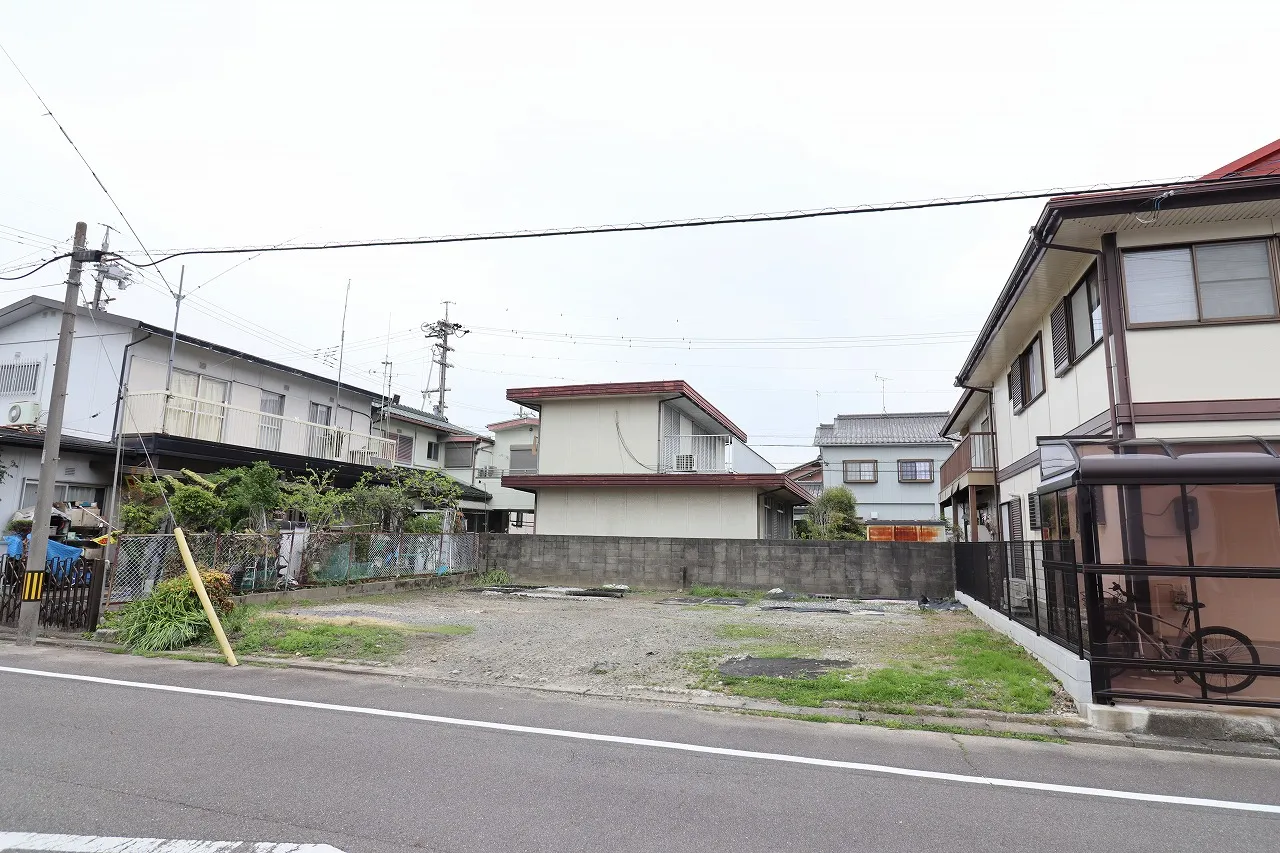 更地
