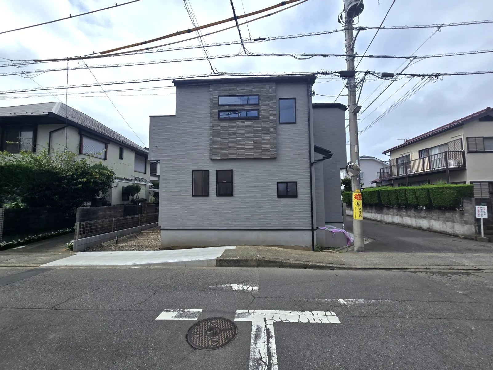 外観写真 9月