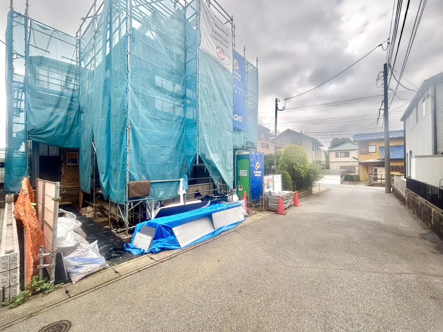 前面道路含む現地写真(6/21撮影)